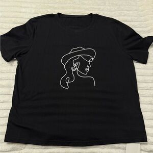 Black Tee